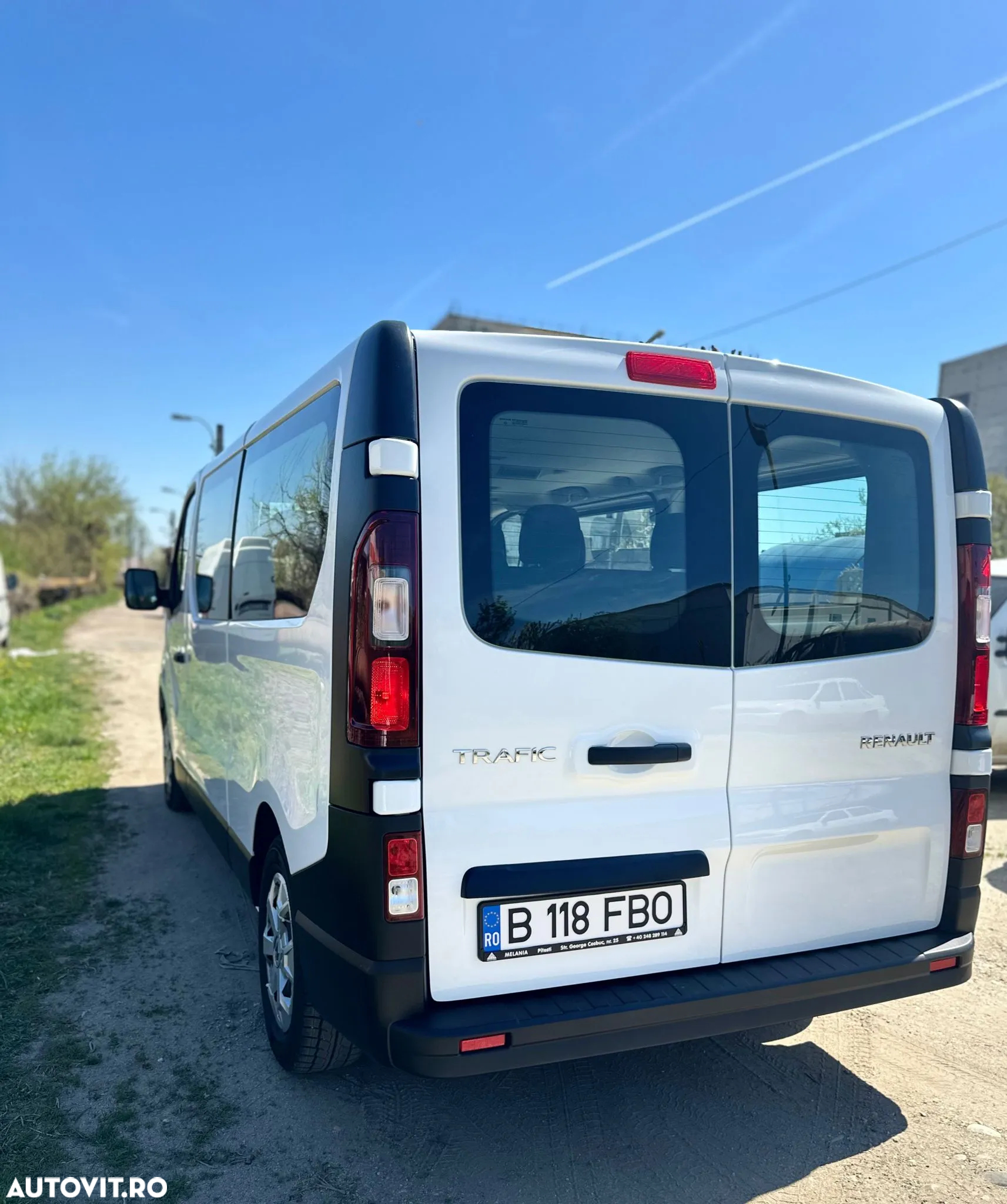 Renault Trafic Combi 2.0 Blue dCi 110 S&S L2 8+1 Life - 10