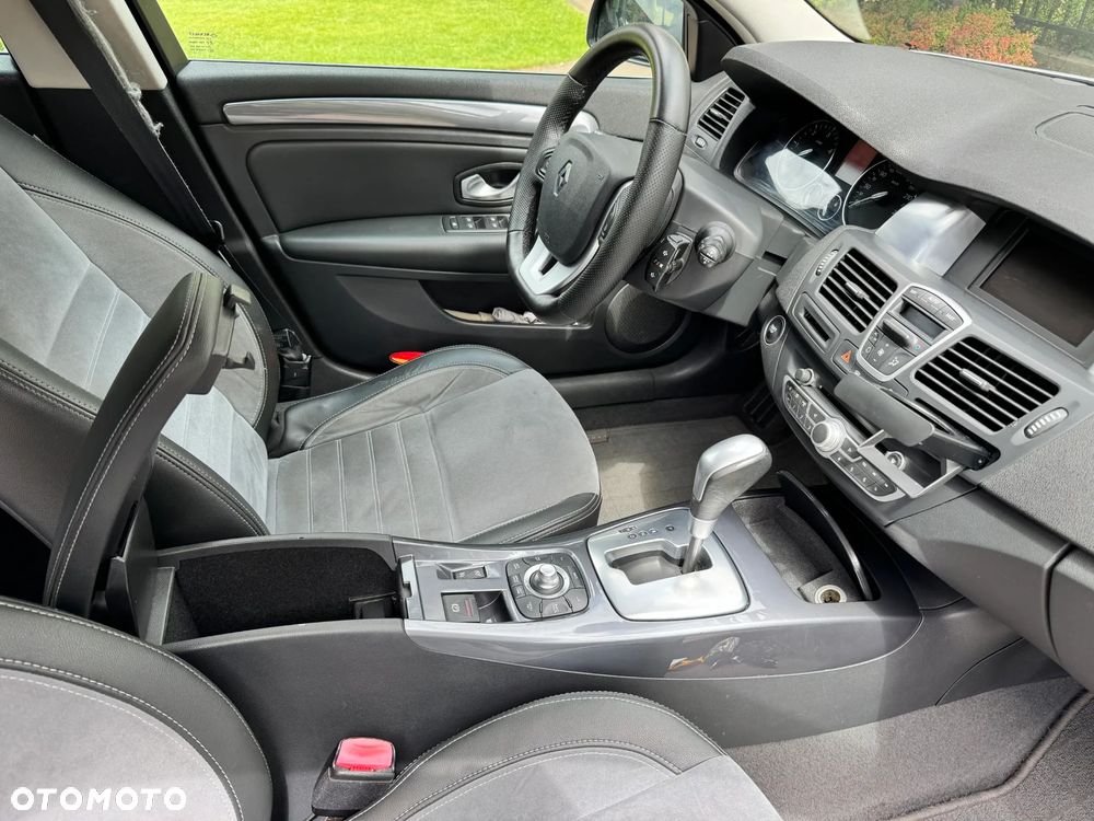 Renault Laguna dCi 150 FAP Dynamique - 17