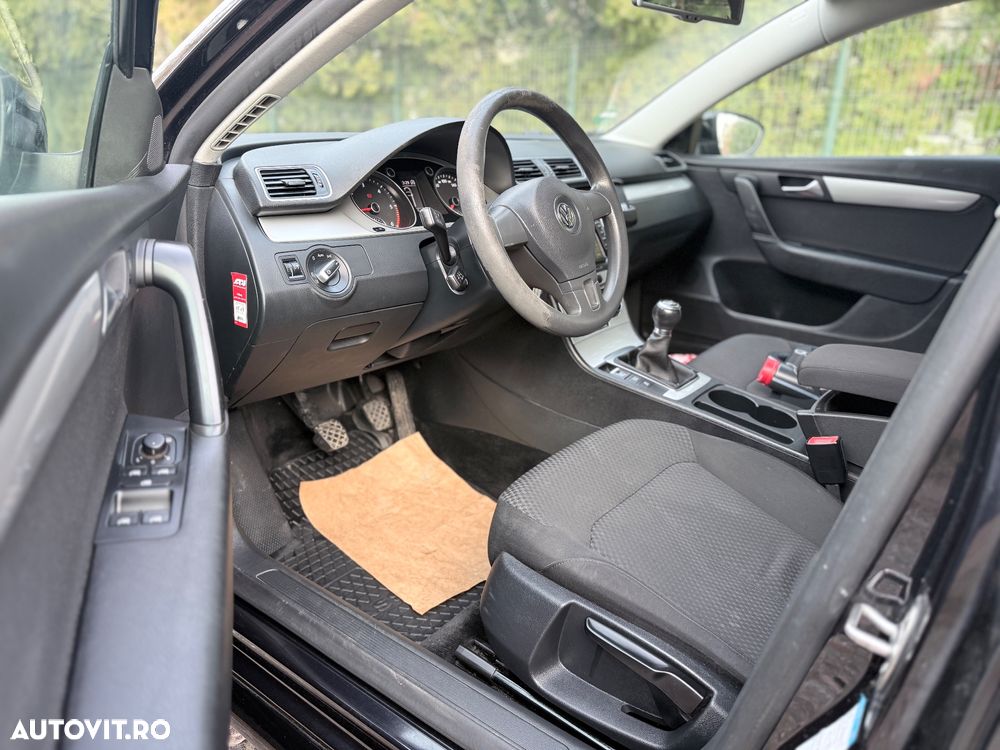Volkswagen Passat Variant 2.0 TDI BlueMotion Technology Trendline - 6