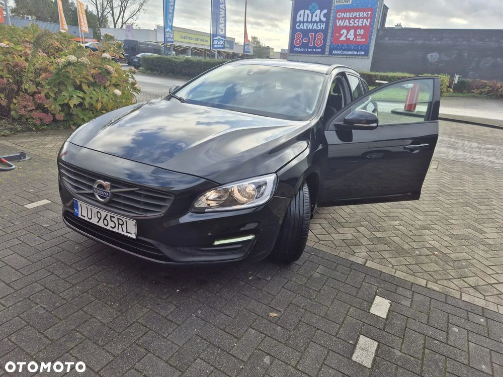 Volvo V60 D2 Drive-E Base - 3