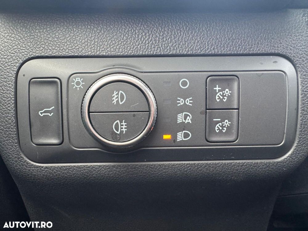 Ford Kuga - 21