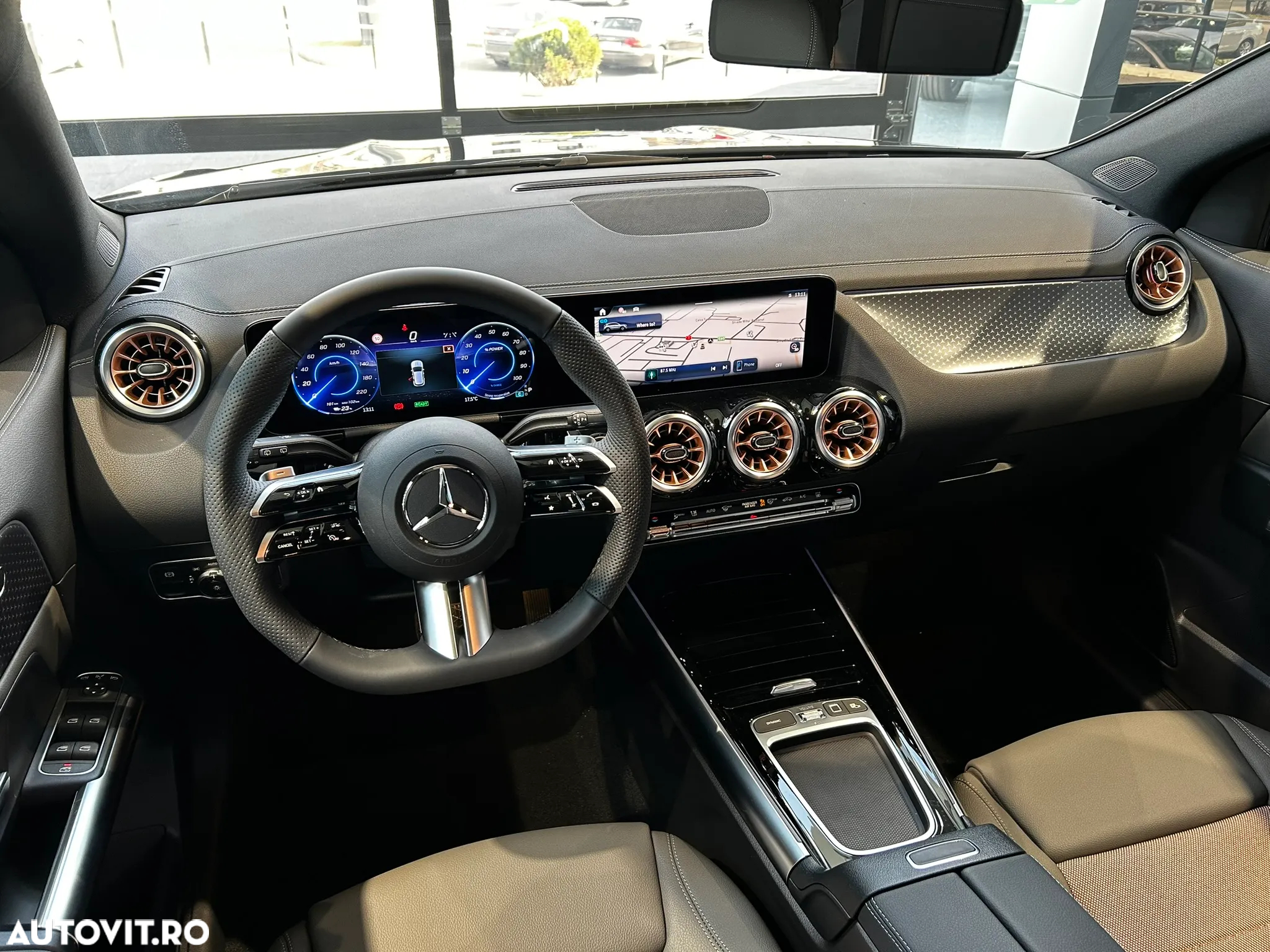 Mercedes-Benz EQA 300 4MATIC - 6