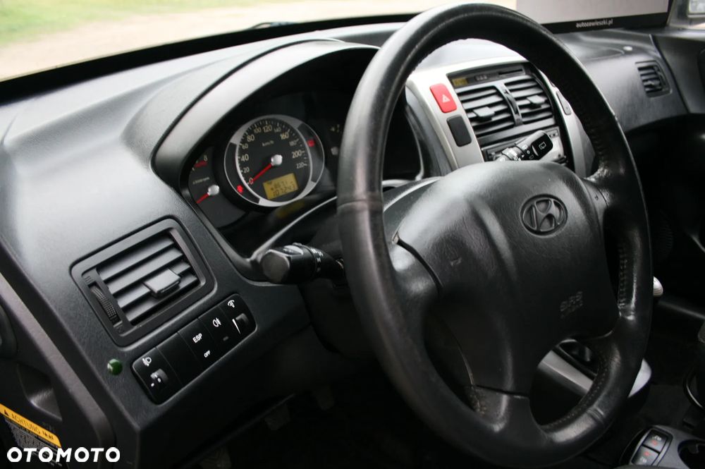 Hyundai Tucson 2.0 Comfort 2WD - 21
