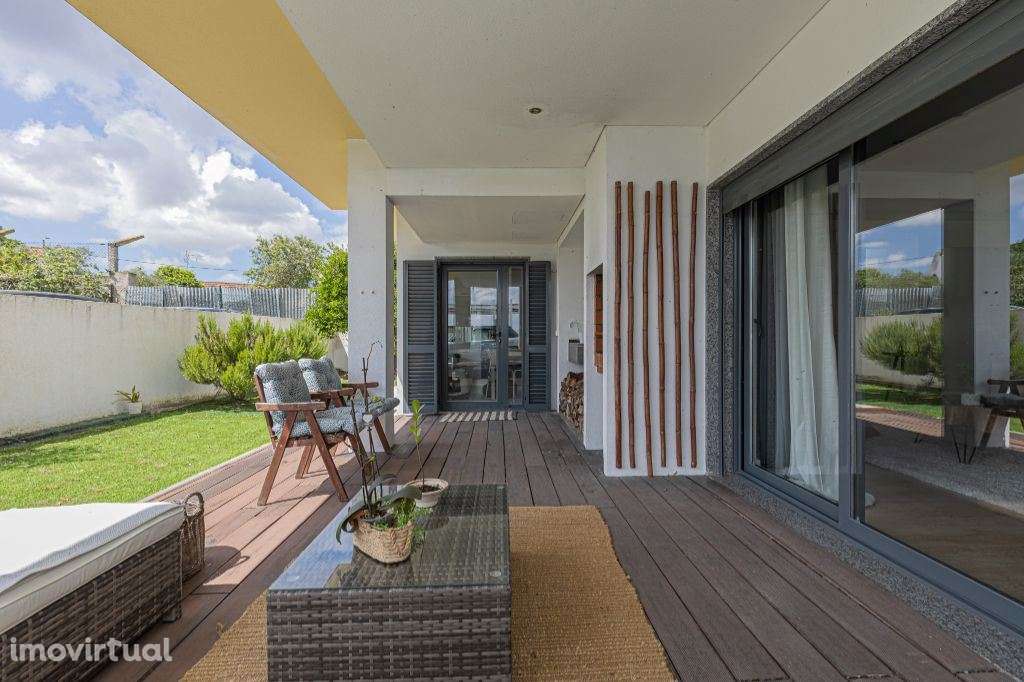 Moradia V4 em Santo António da Charneca, Barreiro  Conforto, Espaço... - Grande imagem: 2/18