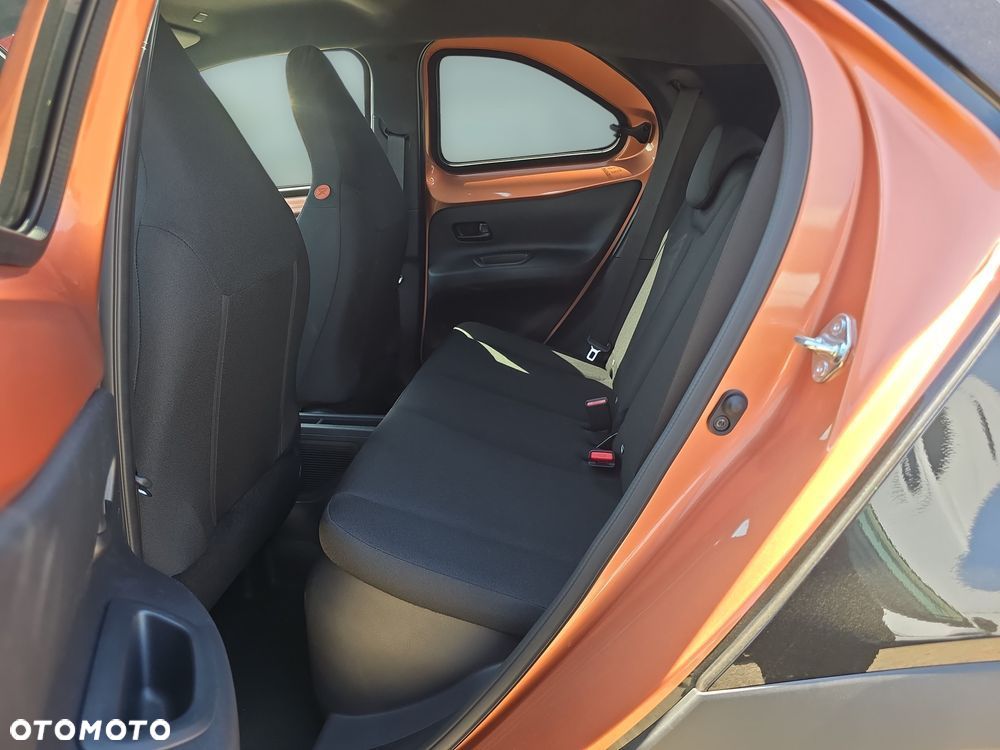 Toyota Aygo X Hybrid 1.5 Style e-CVT - 13