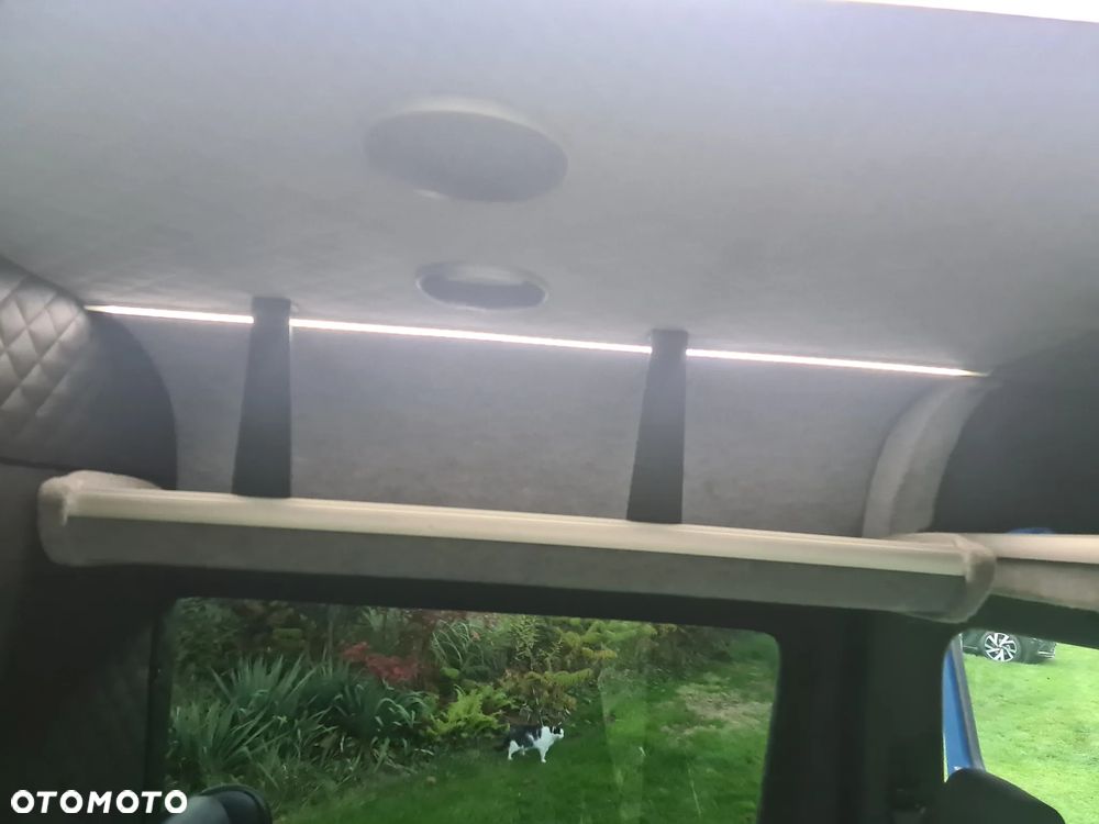 Mercedes-Benz Sprinter - 17