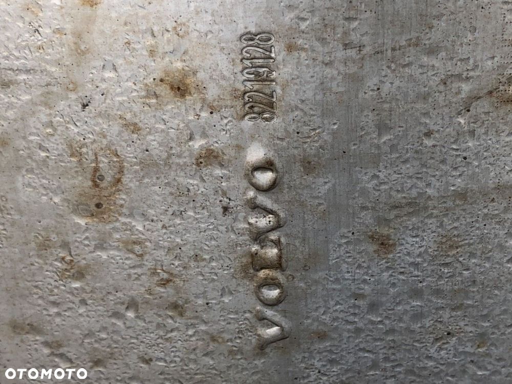 WYDECH TŁUMIKI  VOLVO XC60 II (246) 2017 - 2022 D4 AWD 140 kW [190 KM] olej napędowy 2017 - 2022 - 5