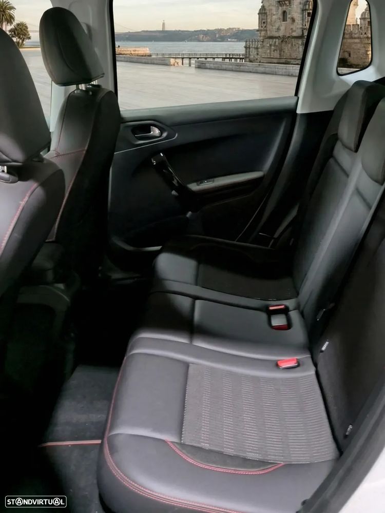 Peugeot 2008 PureTech 110 Stop&Start GT-Line Edition - 5