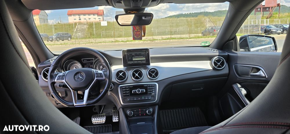 Mercedes-Benz CLA 180 7G-DCT AMG Line - 5