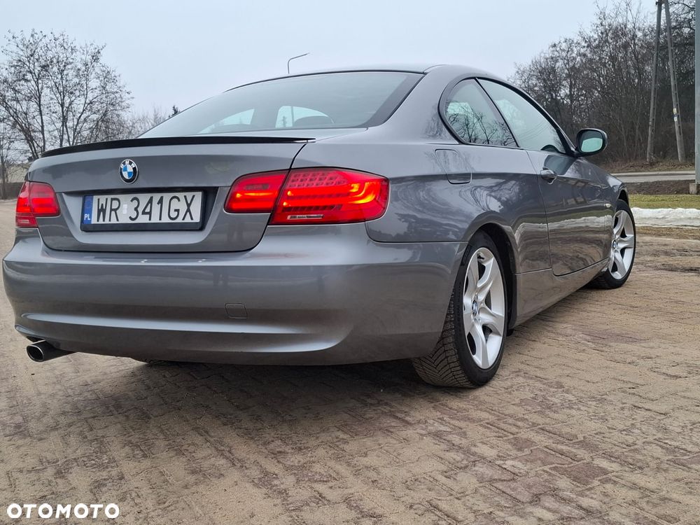 BMW Seria 3 320i Edition Exclusive - 8