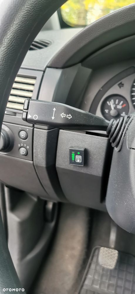 Opel Meriva 1.4 - 11