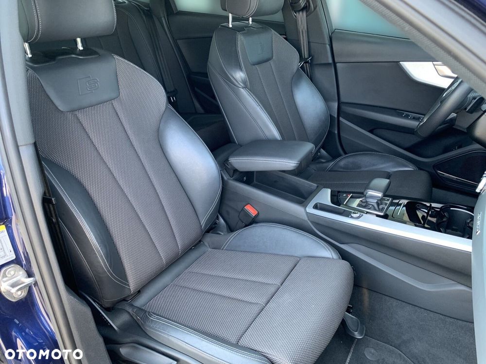 Audi A4 Limousine - 14