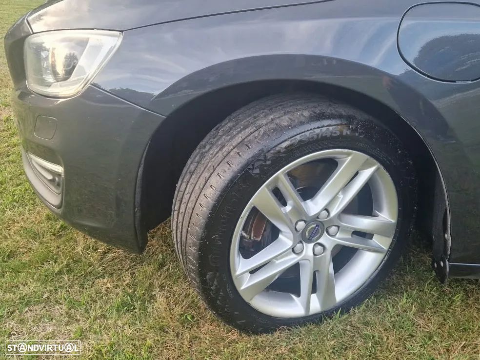 Volvo V60 2.4 D6 Momentum AWD Phev - 20