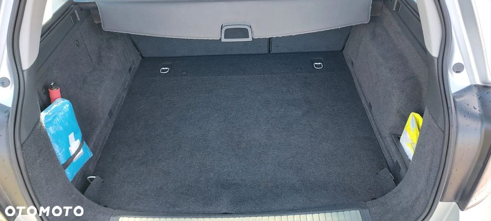 Opel Astra 1.6 Caravan Cosmo - 22