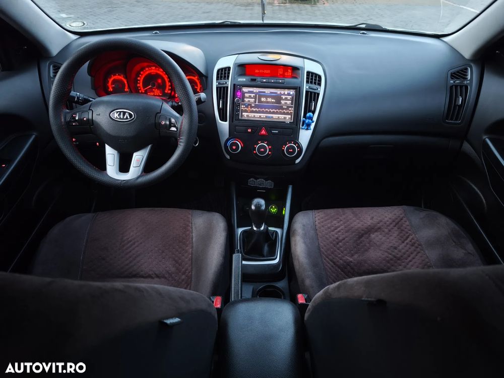 Kia Ceed - 6