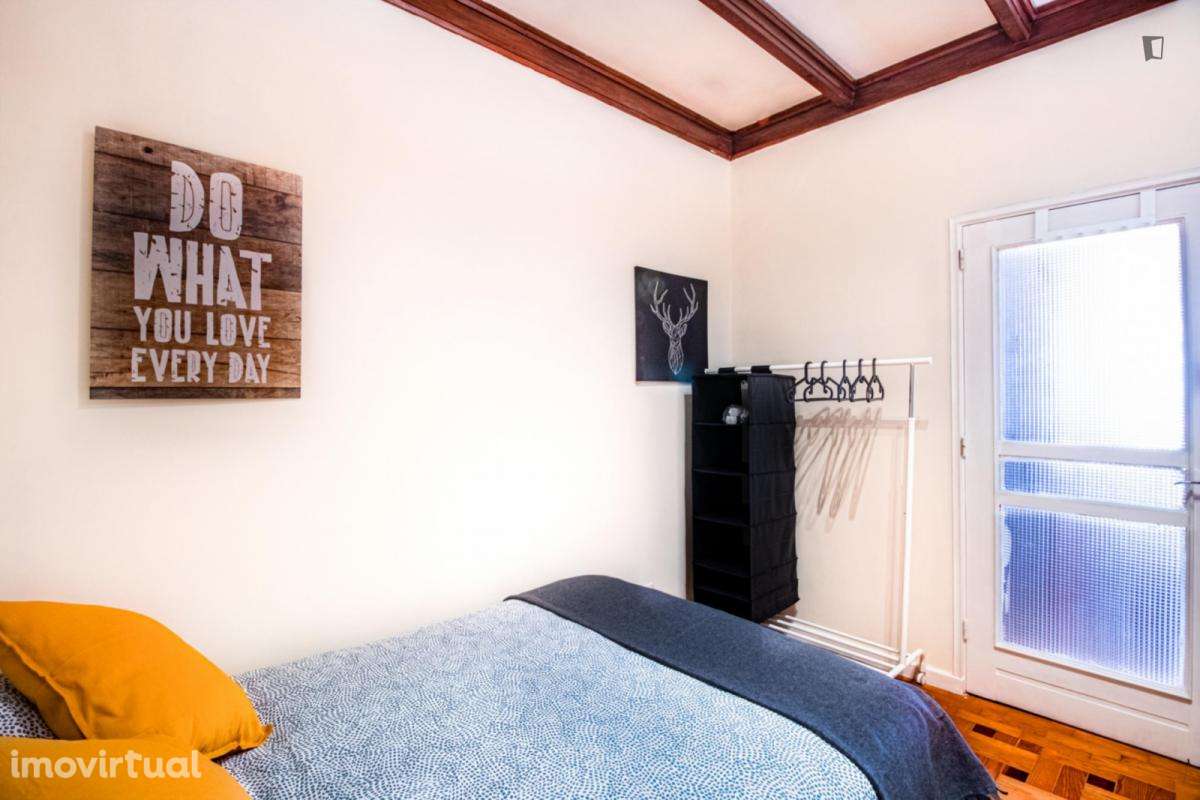 Quarto - localizado em Ramalde Porto - Grande imagem: 4/9