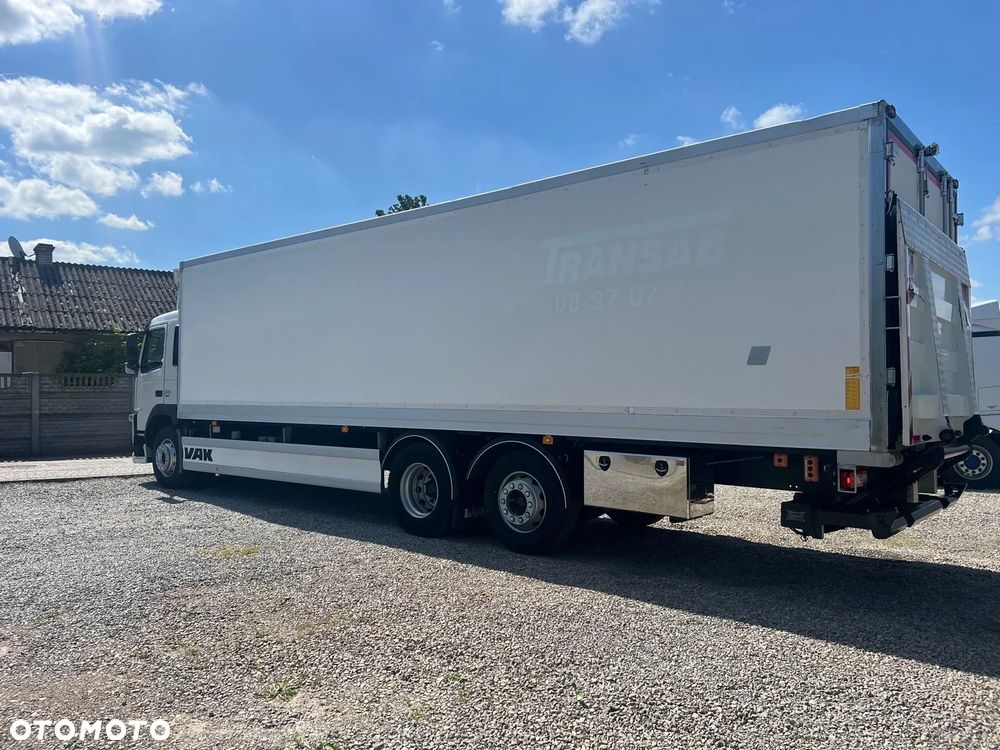 Volvo FM 370 / 6x2 / Chłodnia / Winda / - 17
