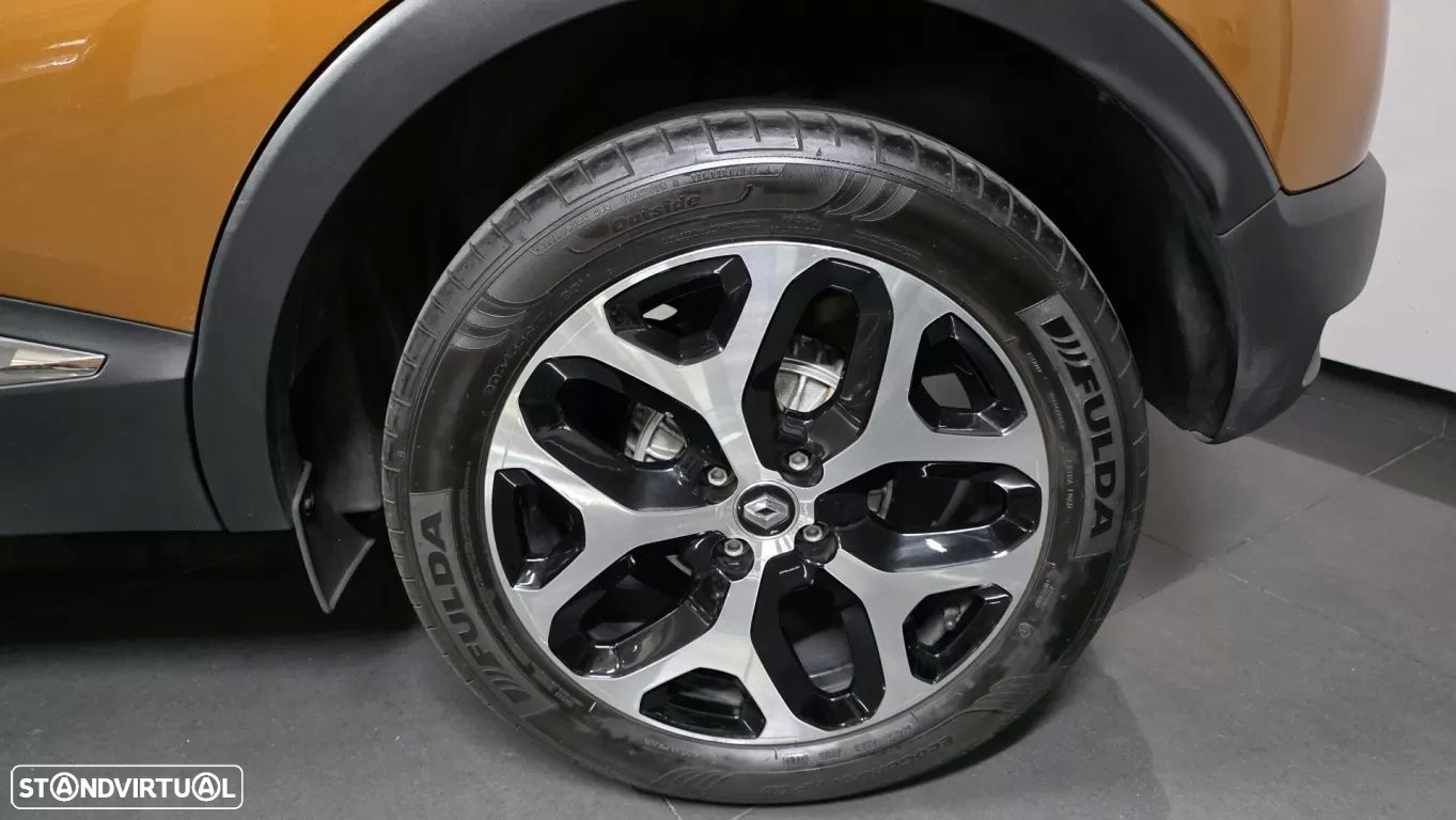 Renault Captur 0.9 TCE Exclusive XMOD - 23