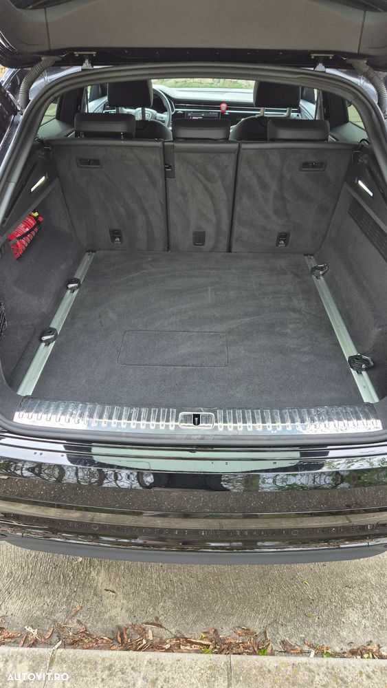 Audi Q8 55 TFSIe quattro tiptronic - 12