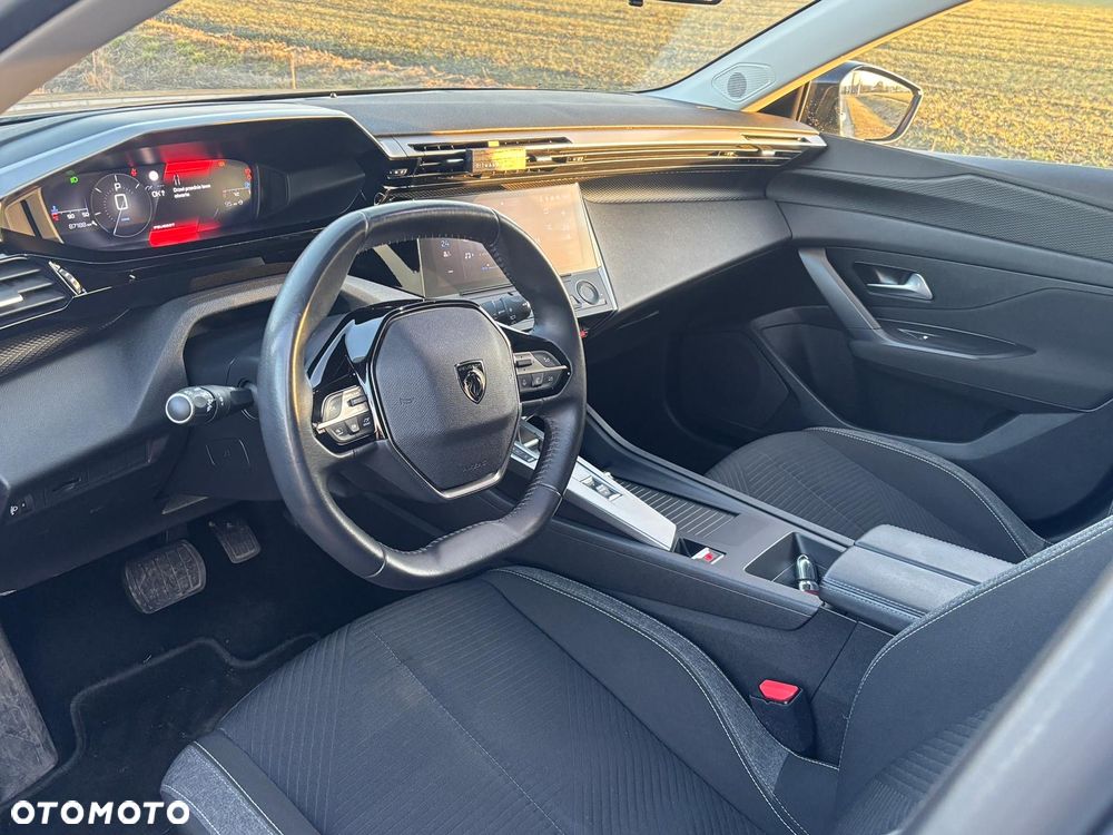 Peugeot 308 BlueHDi 130 EAT8 Style - 27