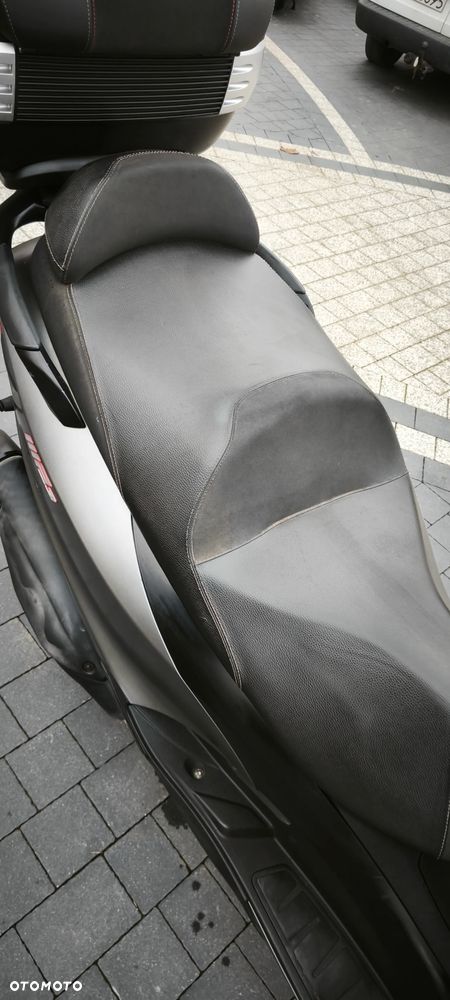 Piaggio MP-3 - 8