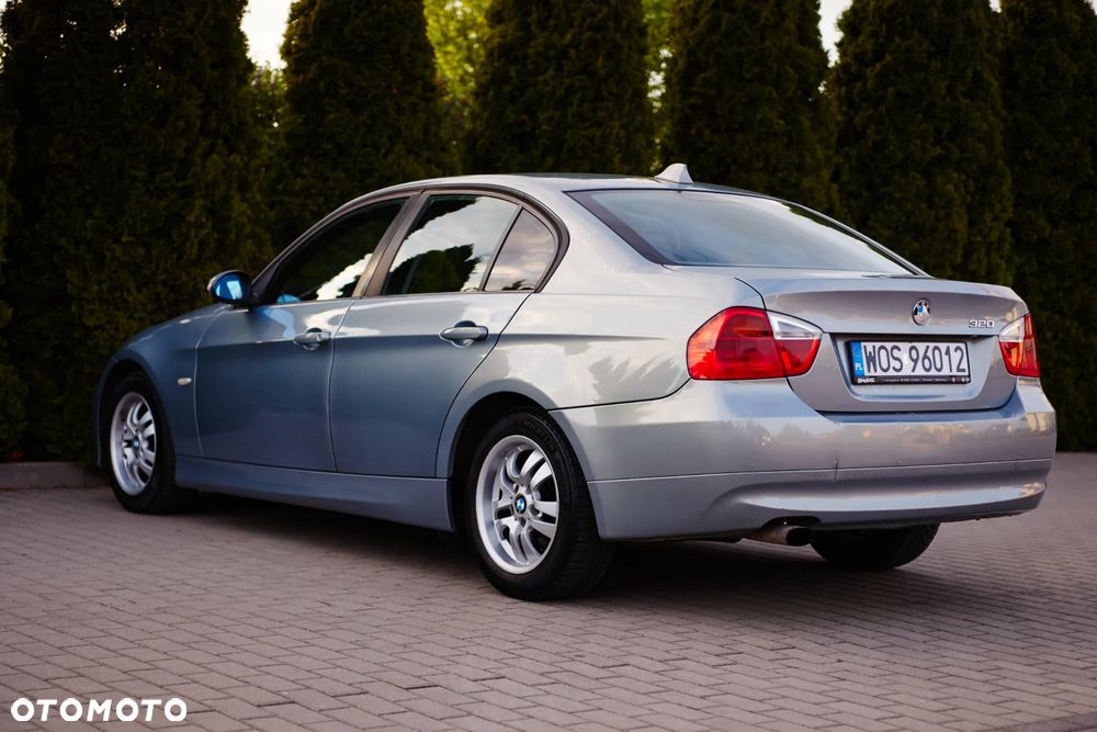 BMW Seria 3 318d DPF - 4