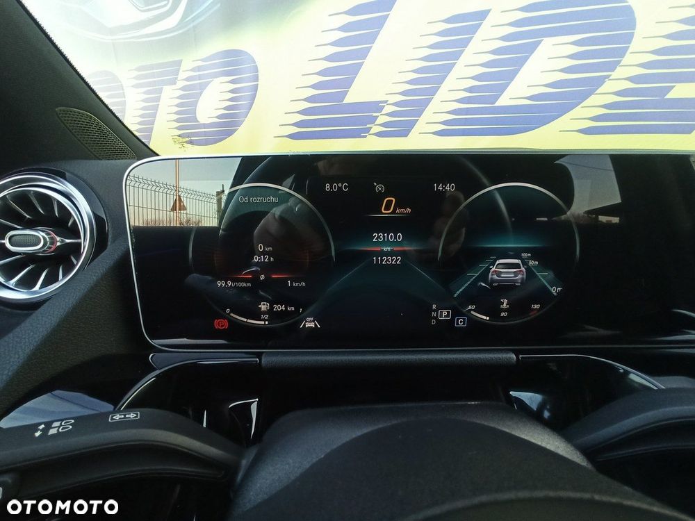 Mercedes-Benz GLA - 27