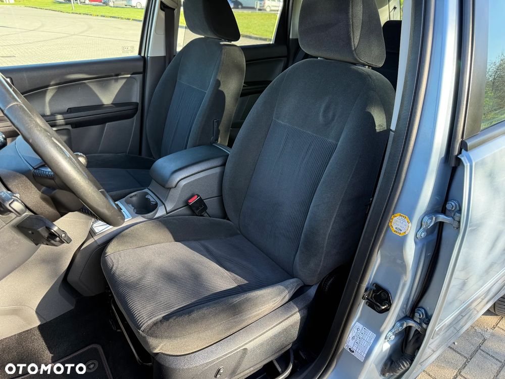 Ford Focus 2.0 16V Ghia - 11