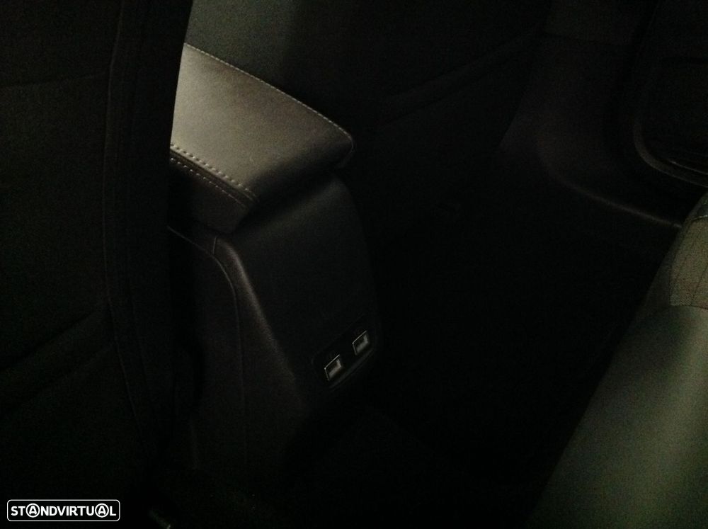 Peugeot 208 1.2 PureTech Allure - 22