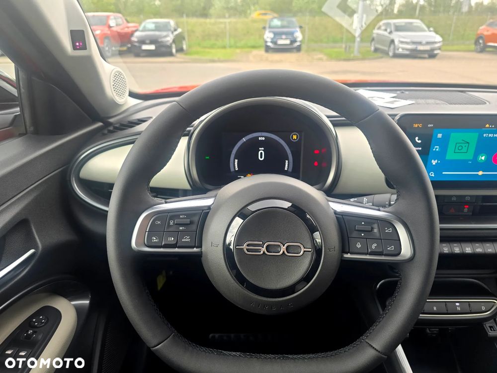 Fiat 600 1.2 Turbo La Prima eDCT - 12
