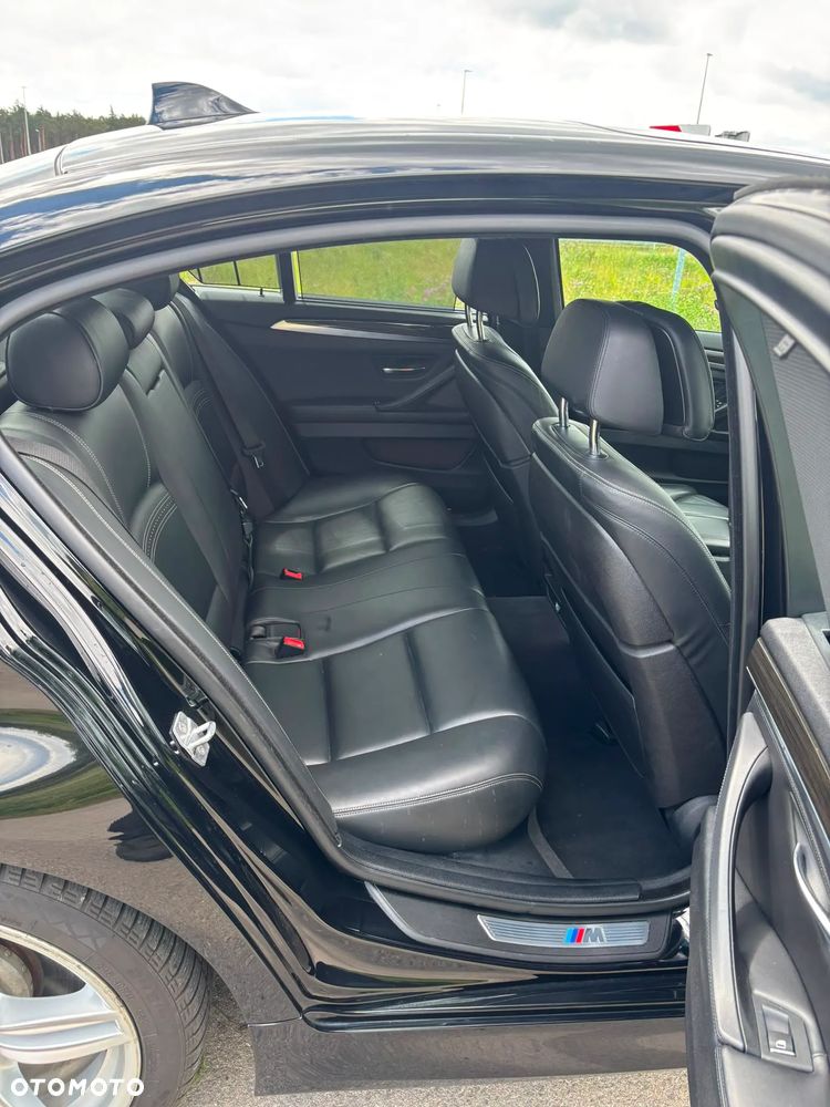BMW Seria 5 535i xDrive Luxury Line - 24