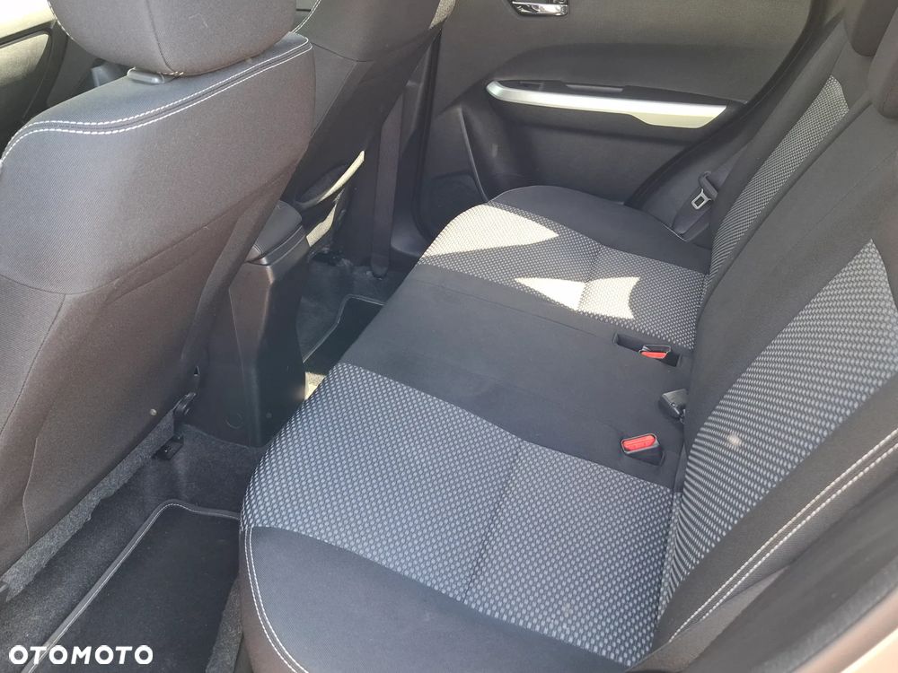 Suzuki Vitara 1.6 (4x2) Comfort - 16