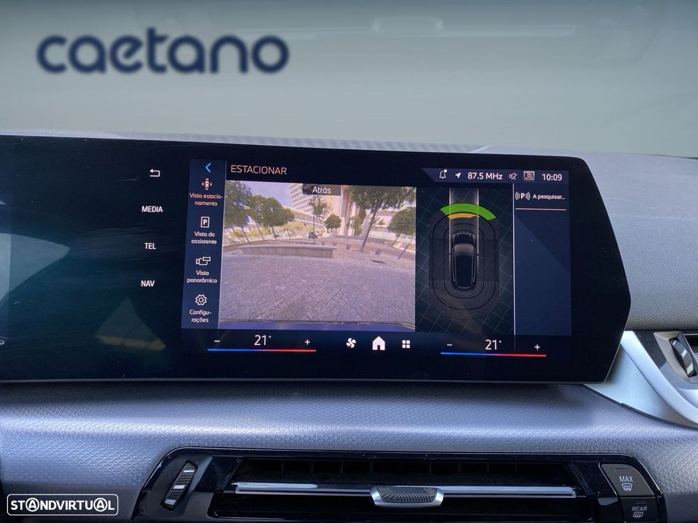 BMW 218 Active Tourer d Pack M Auto - 9