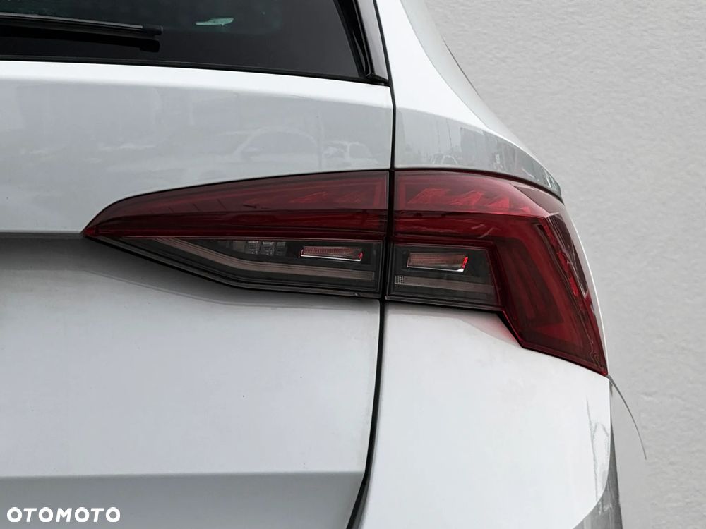 Skoda Octavia 2.0 TSI 4x4 Sportline DSG - 13