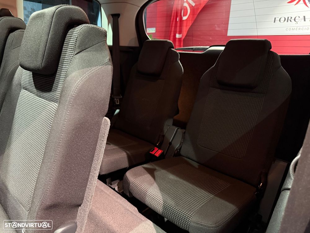Peugeot 5008 2.0 HDi 7L Allure - 20
