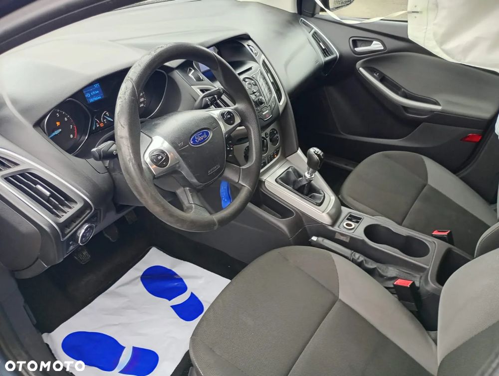 Ford Focus 1.6 EcoBoost Trend - 9