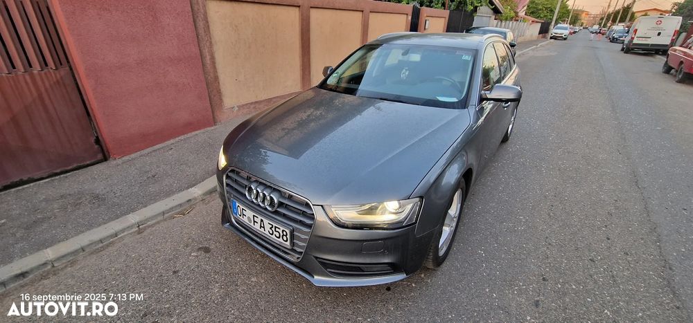 Audi A4 Avant 2.0 TDI DPF clean diesel S line Sportpaket - 2