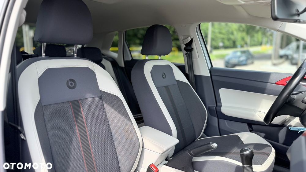 Volkswagen Polo 1.0 Blue Motion Technology beats - 22
