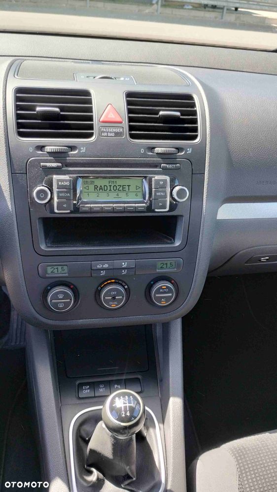 Volkswagen Golf 1.6 Comfortline - 9