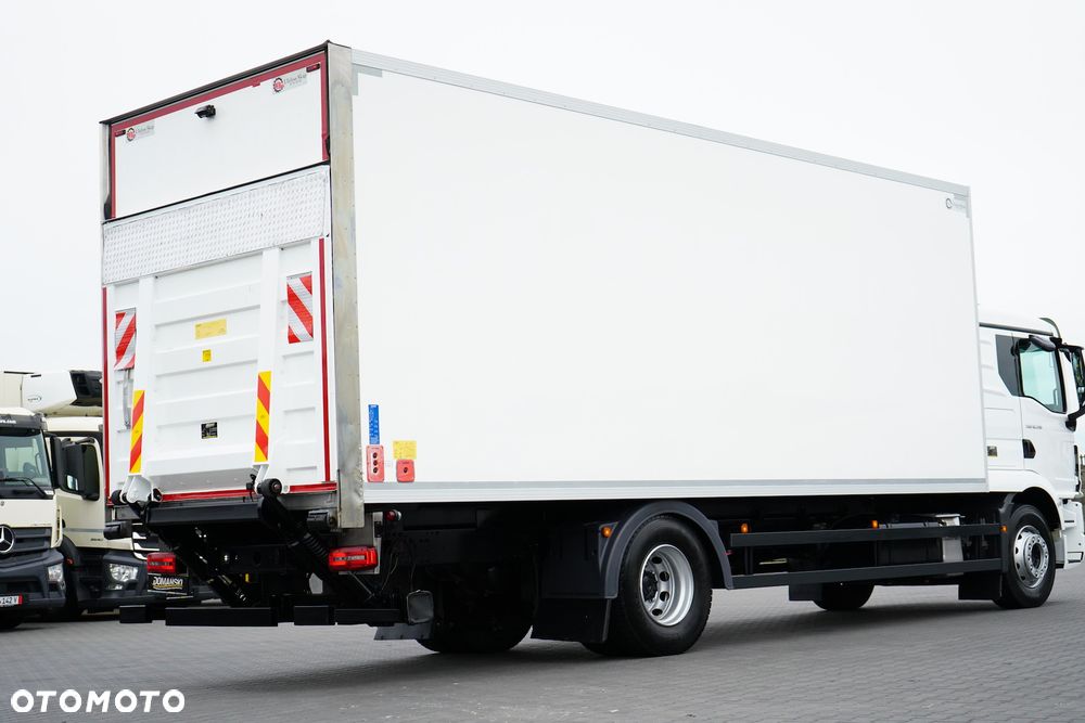 MAN TGM / 18.290 / ACC / EURO 6 / IZOTERMA + WINDA / 18 PALET / OTWIERANY BOK - 33