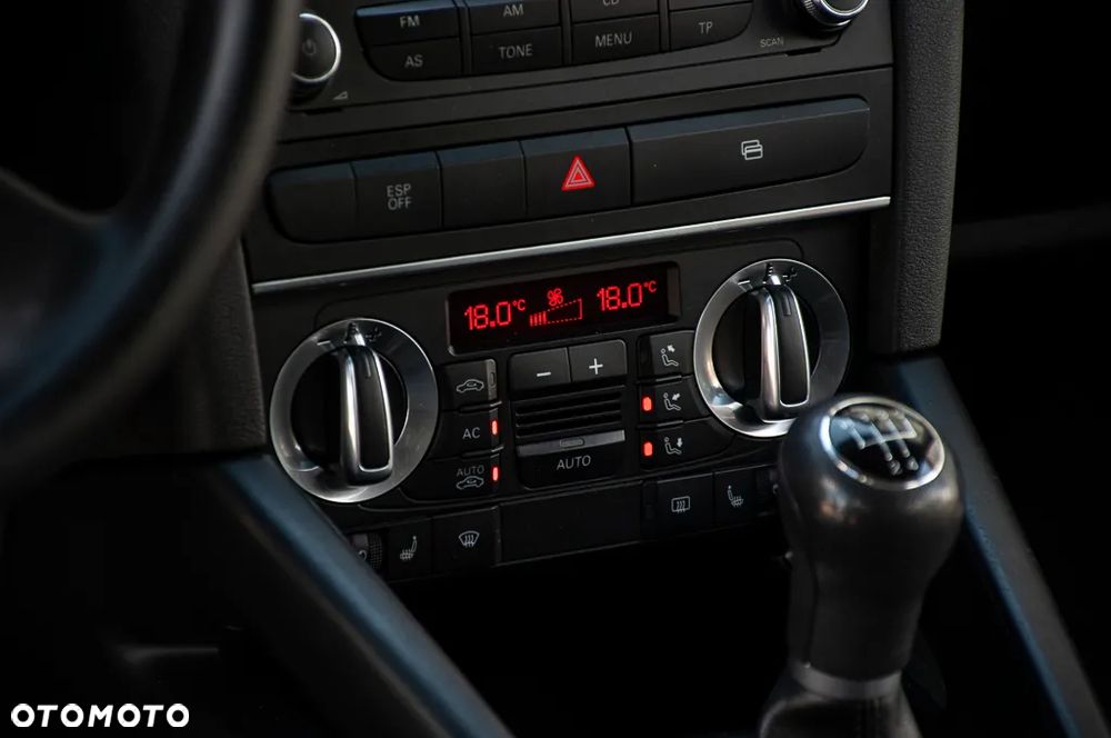 Audi A3 Sportback 1.6 Ambiente - 31