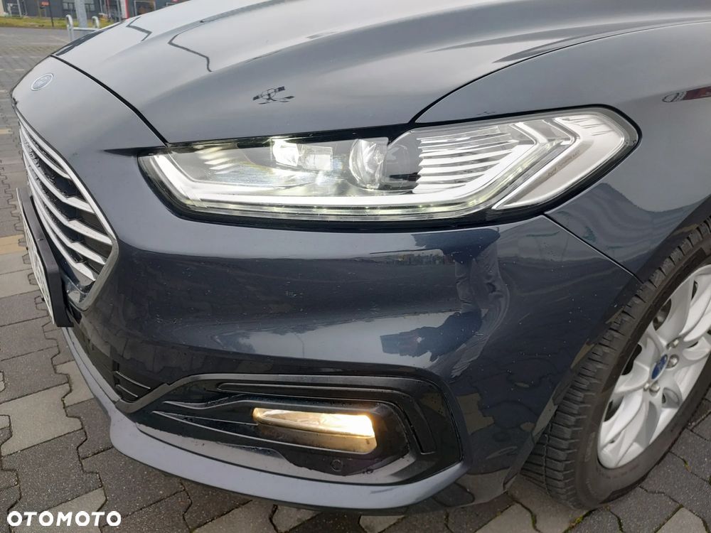 Ford Mondeo 2.0 Hybrid Trend - 16
