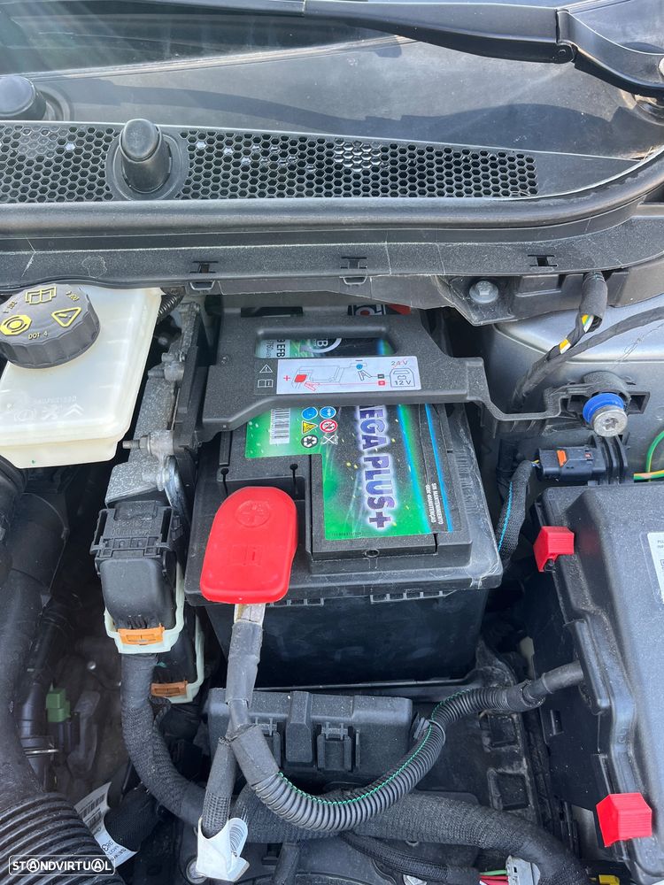 Peugeot 308 SW ver-puretech-130-eat6-stop-start-gt--line-edition - 13