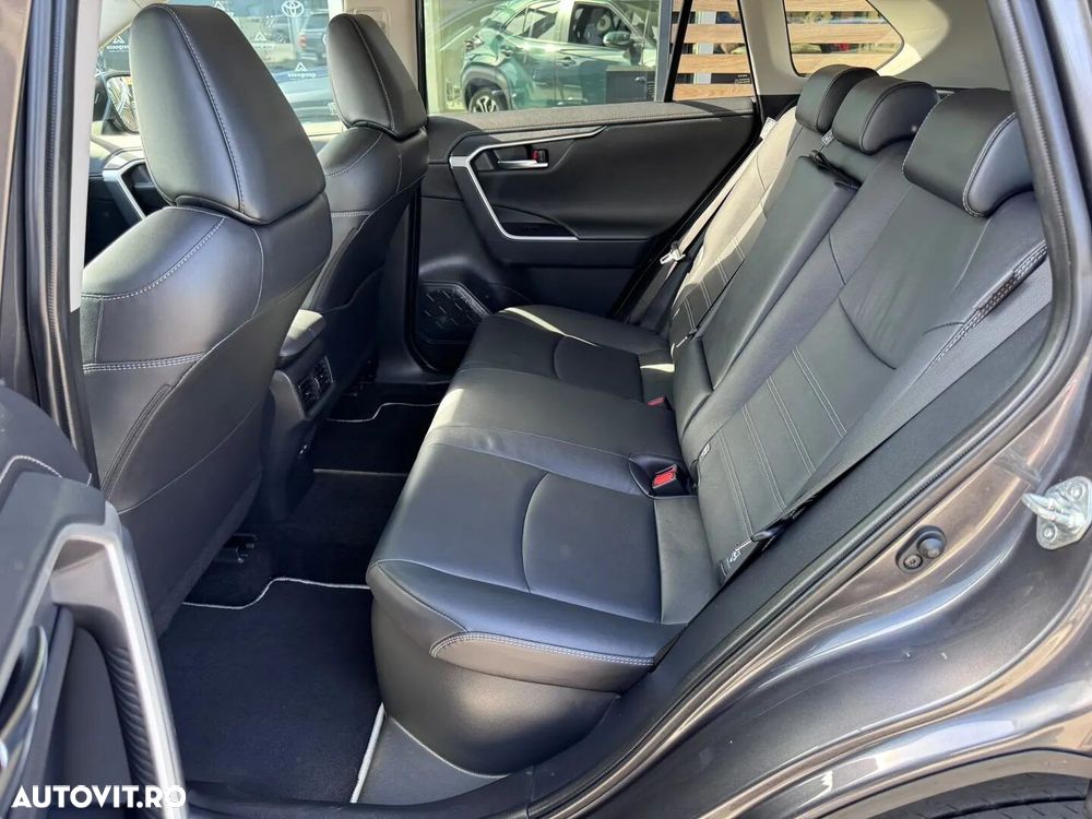 Toyota RAV4 2.5 VVT-iE 4x4 Luxury - 16