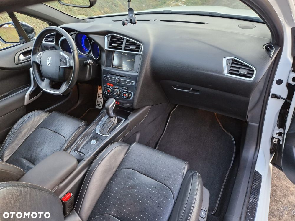 DS Automobiles DS 4 Crossback - 17