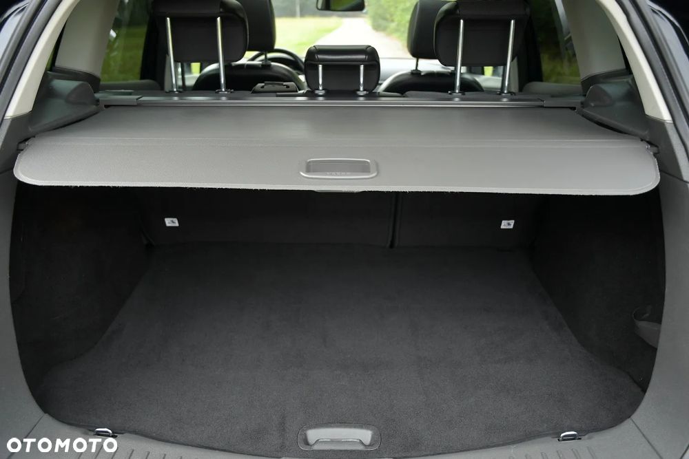 Ford Kuga 2.0 TDCi 4x4 Titanium - 26