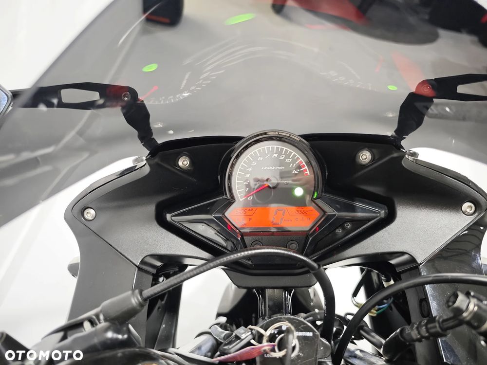 Honda CBR - 6