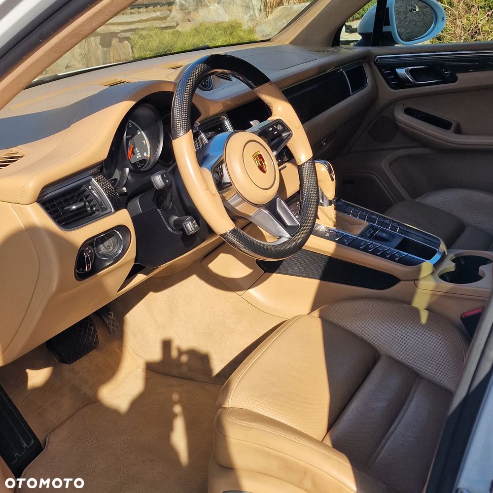 Porsche Macan - 5