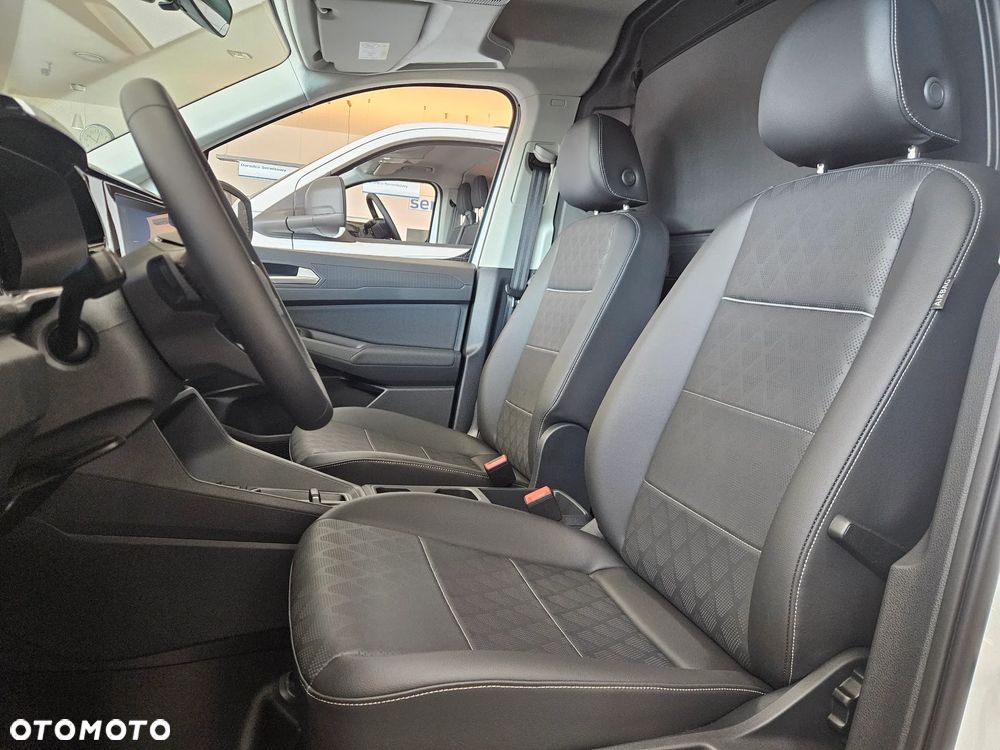 Ford Transit Connect - 9