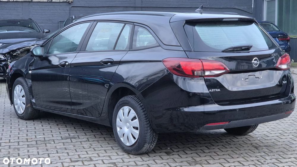 Opel Astra 1.6 CDTI Essentia - 5